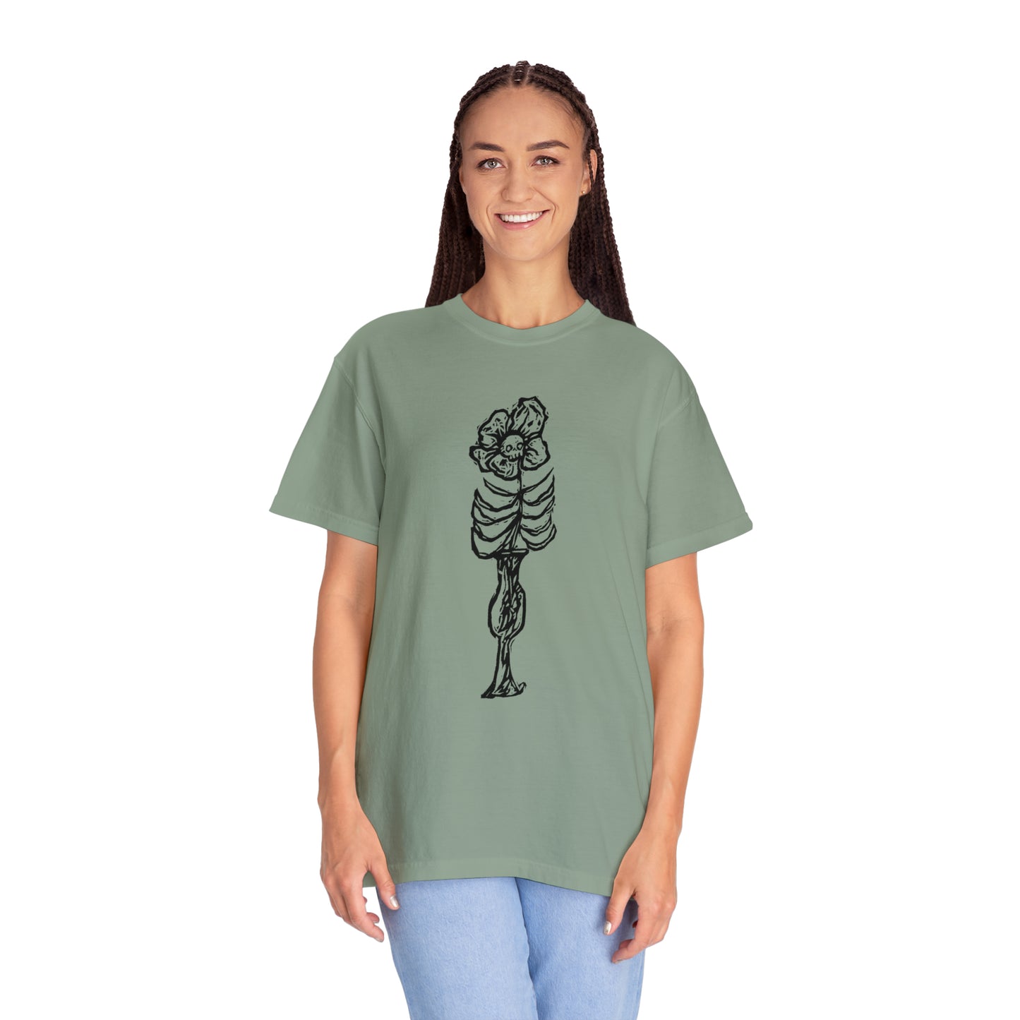 Creepy Flower Skull Halloween T-Shirt - Comfort Colors T-Shirt for Spooky Season and Goblincore Aesthetic